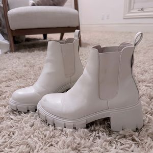 COPY - Steve Madden white booties!